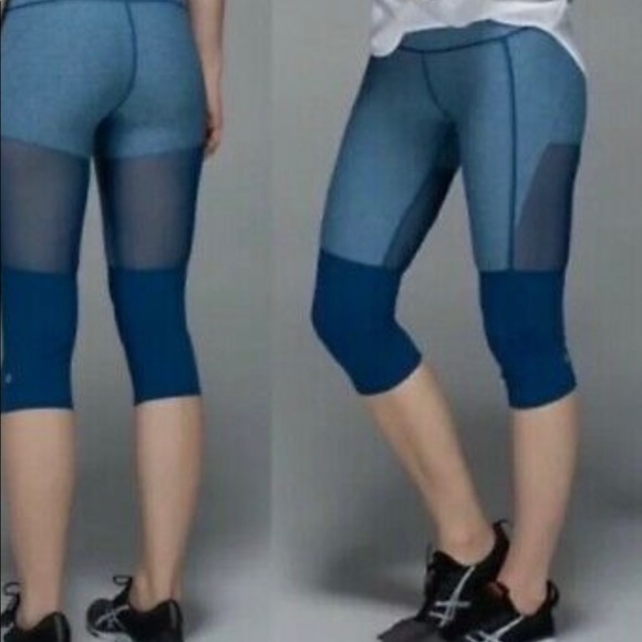 Lululemon Tough Crop - Picture 1 of 1